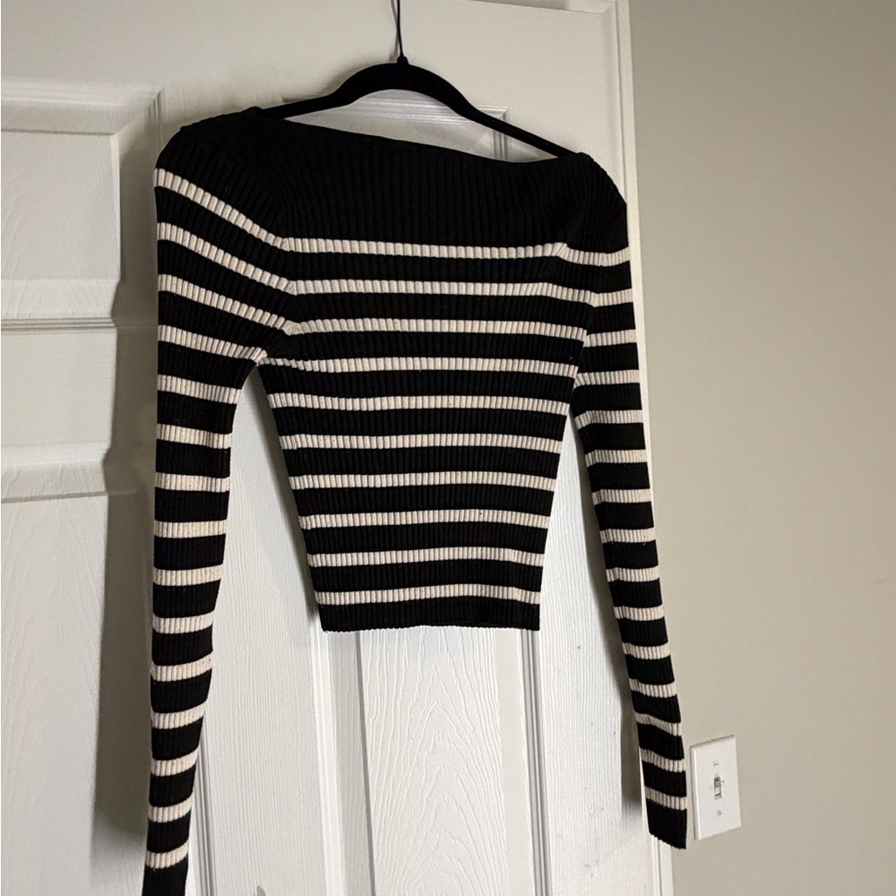 H&M Black and White Striped Off-the-Shoulder Ribbed Sweater